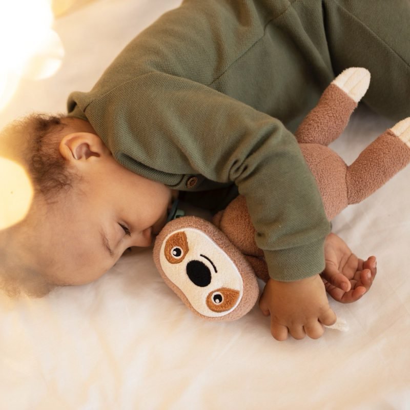 Baby slaapt rustig, oplossing voor slaapproblemen baby